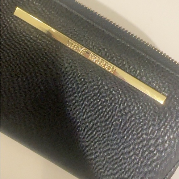 Steve Madden Black Wristlet Wallet with Gold Accent - Picture 2 of 5